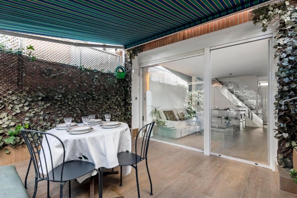 Chalet independiente de diseño con Patio Privado 7