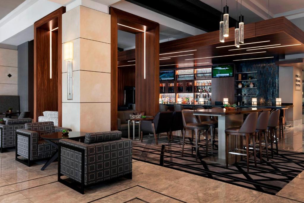 Cleveland Marriott Downtown at Key Tower Image