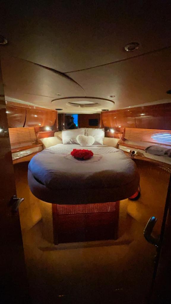 Photo de la galerie de l'établissement Expérience luxueuse sur un yacht, à Mauguio