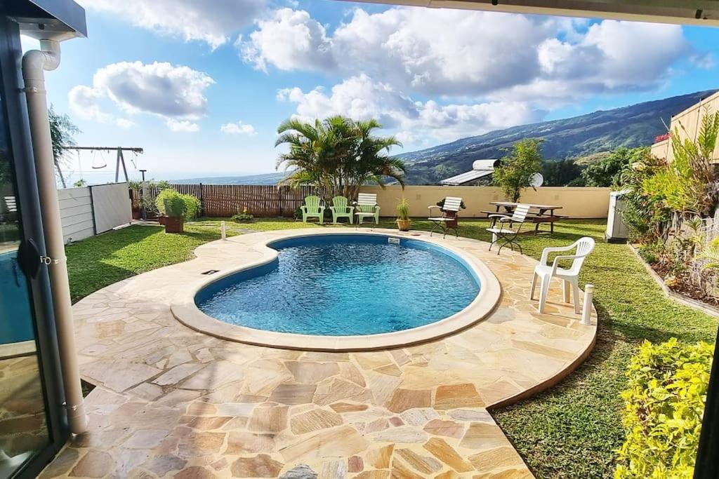 Bungalow des pensées piscine chauffée 28° 1