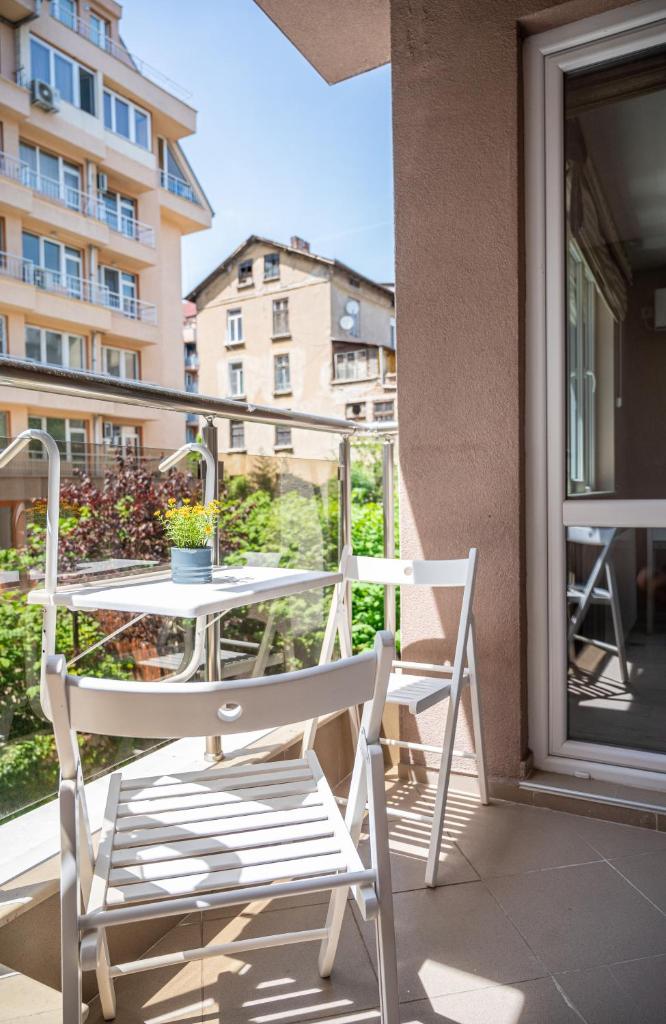 Elegant spotless apartment in Sofia Center 6