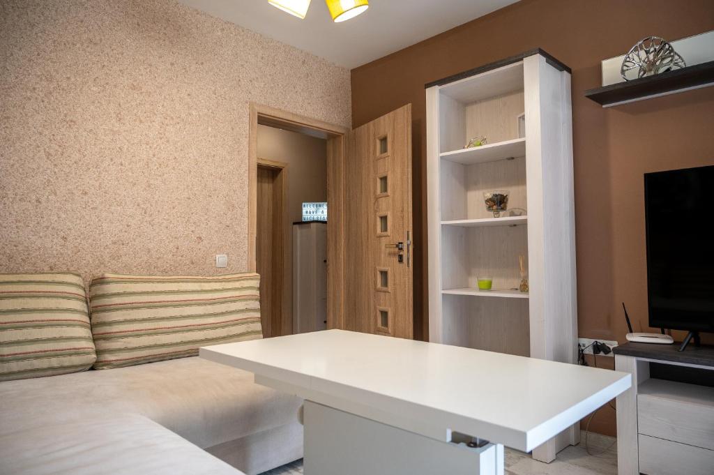 Elegant spotless apartment in Sofia Center 5