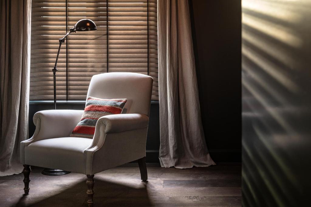 The Bank 1869 - Unique guestrooms in the historic center of Bruges 4