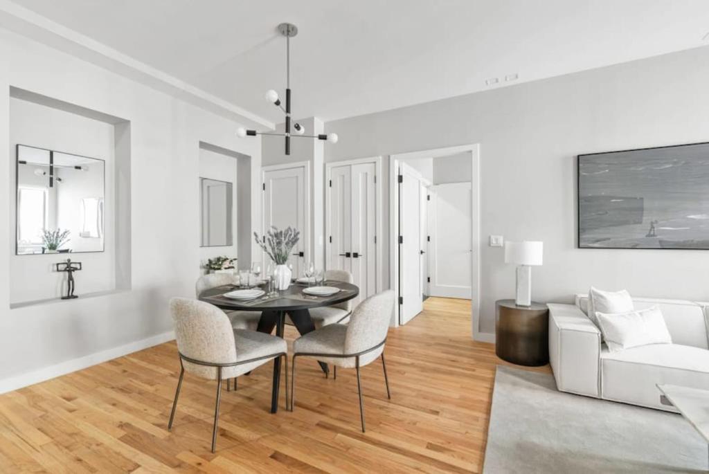 Top Notch 2 Bedroom Minutes From Central Park Image