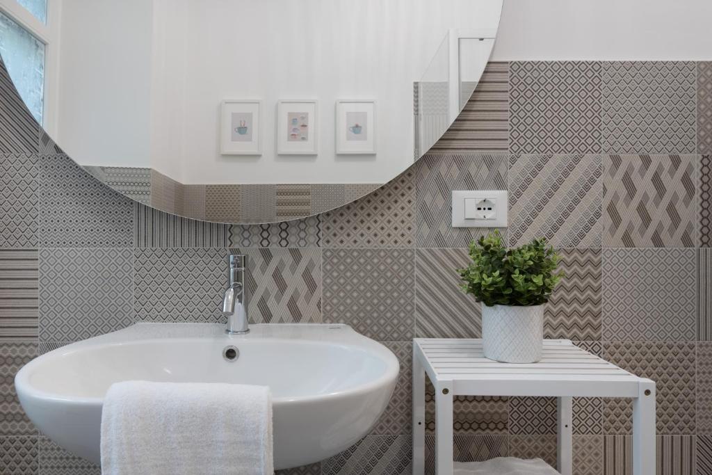 Stylish Gem in Historic Trieste for 4 guests 3