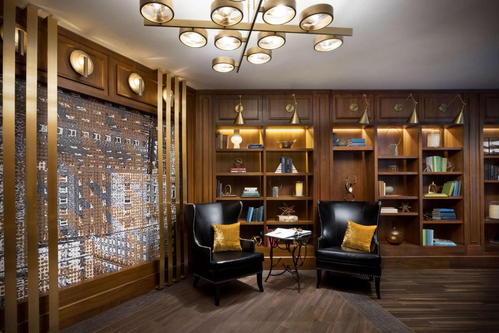 Hilton Boston Park Plaza Image