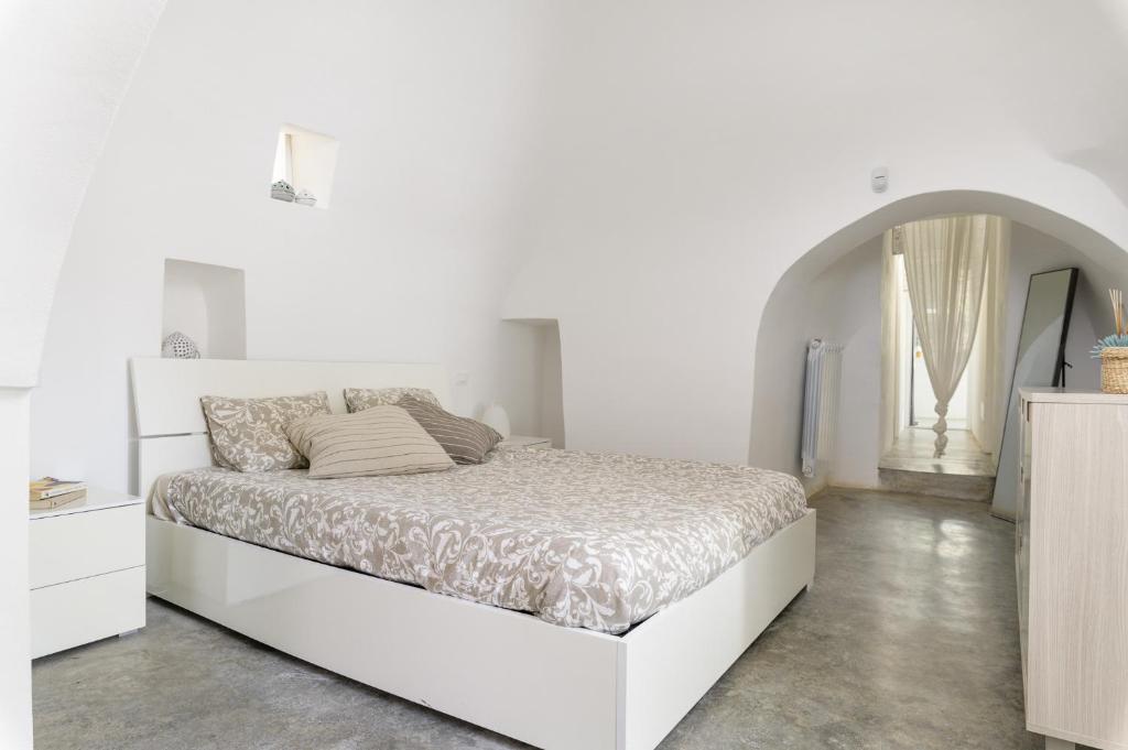 Photo de la galerie de l'établissement Trullo Chiara con piscina by Wonderful Italy, à Ostuni