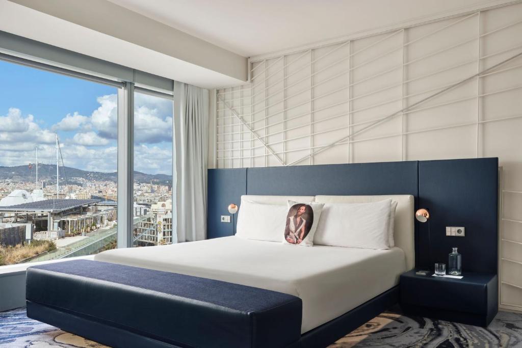 W Barcelona Image