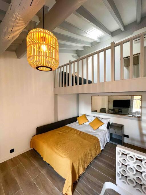 Beautiful Top Floor & Terrasse (Beach 1' walk) 6