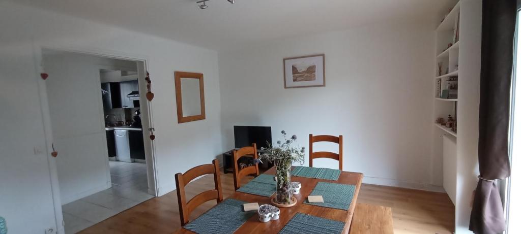 Photo de la galerie de l'établissement Cosy 75 m2 near Vieux Briançon, à Briançon
