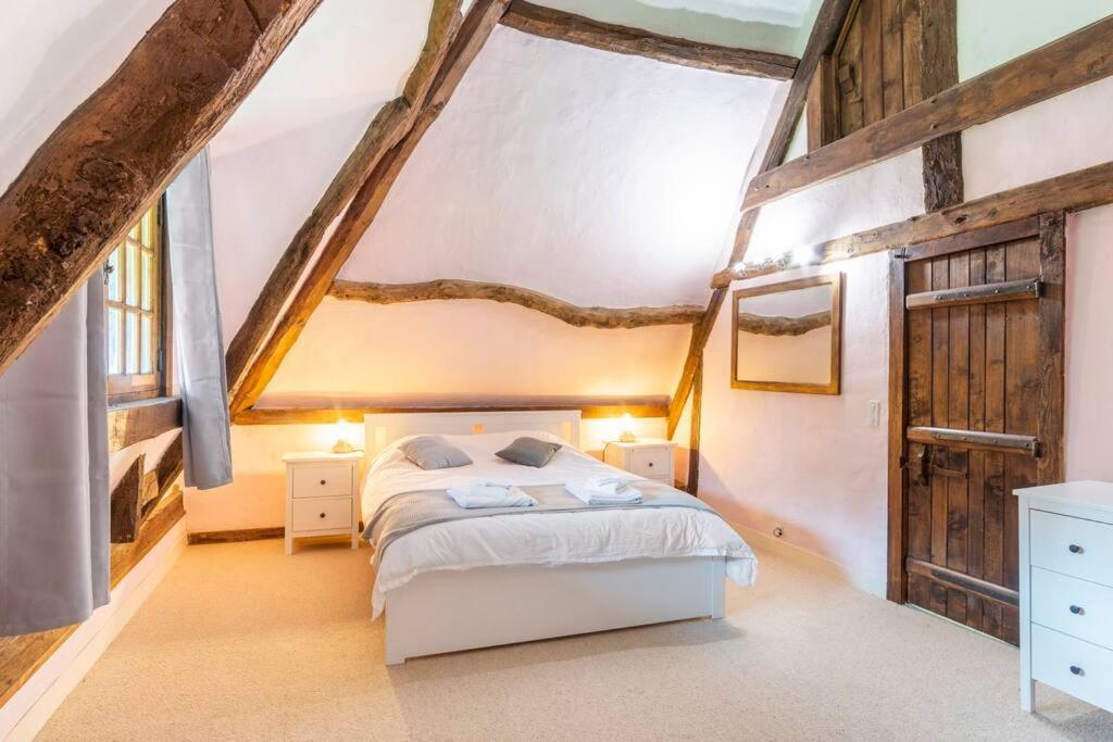 Dream 6-bedroom Villa with private tennis court 7