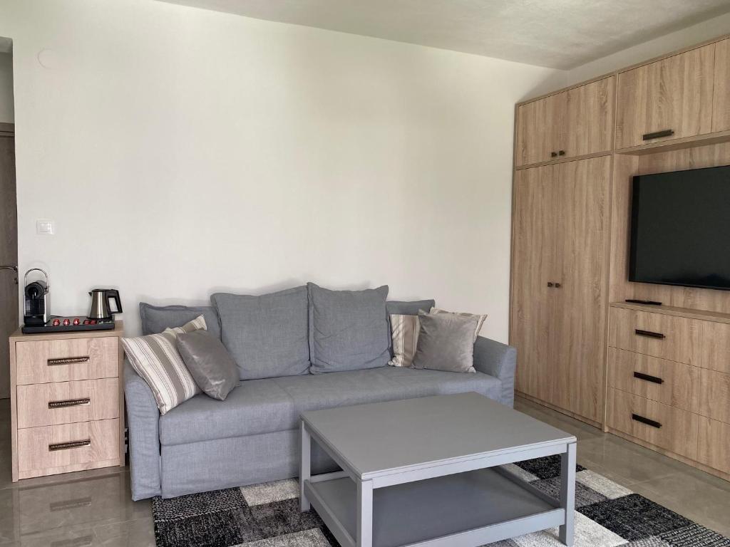 Nikiti Sunrise Apartments 5