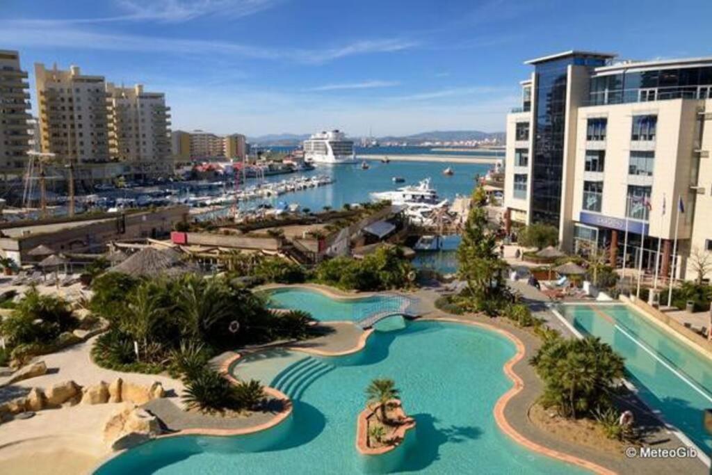 VV - Gibraltar Luxury with Rooftop Pools & Views 1