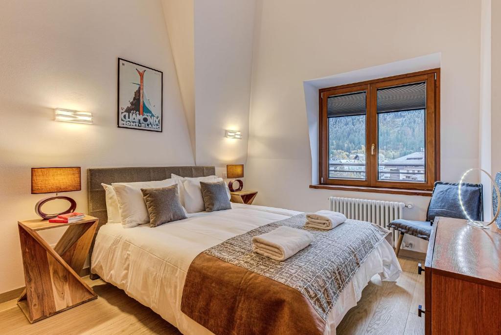 Apartment Alpes V, Alpes Agency, Central Chamonix, Sleeps 5 7