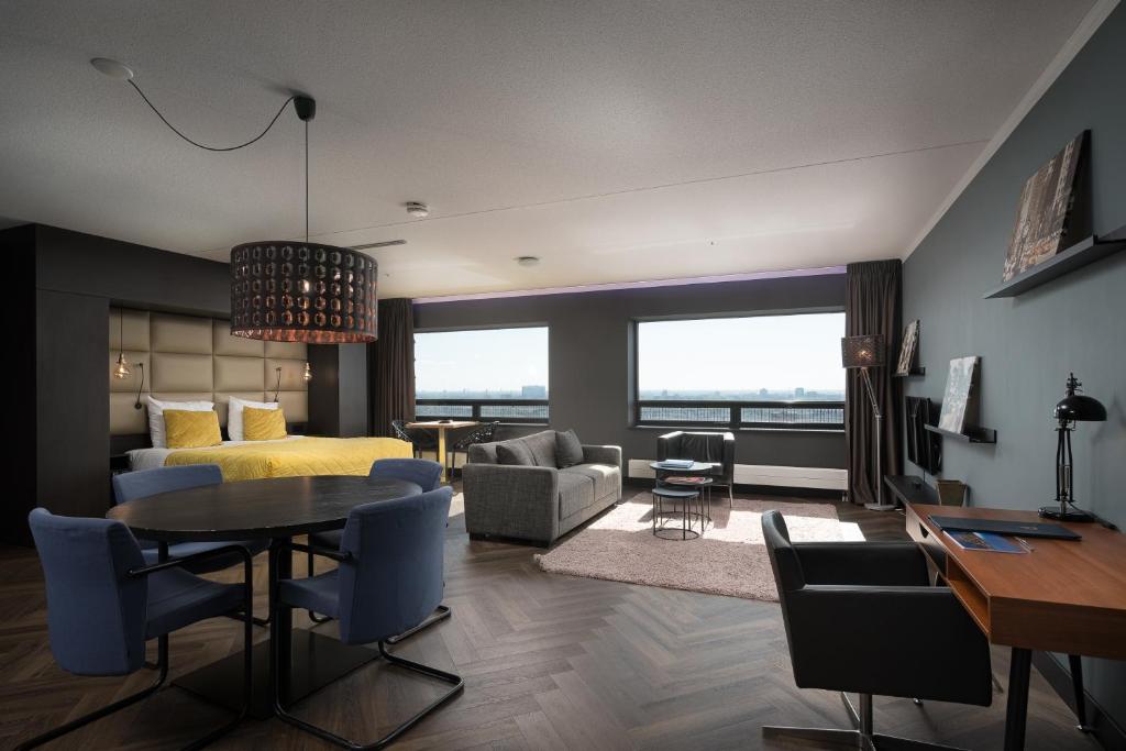 The Penthouse At The Hague Tower 7