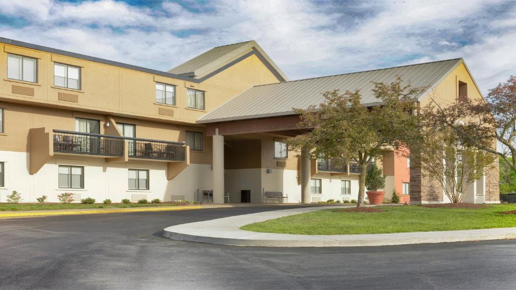Holiday Inn Express Nashville Airport, an IHG Hotel Image
