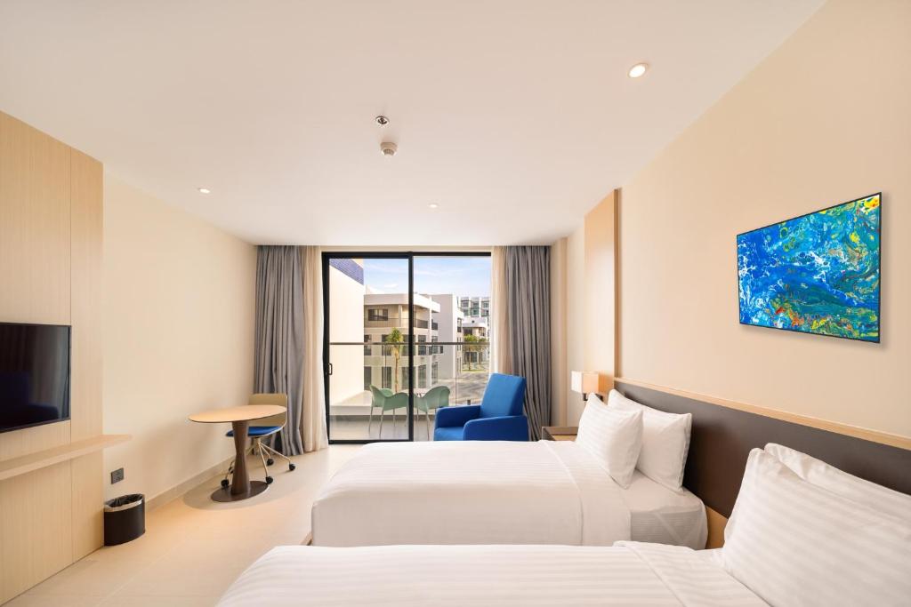 Ocean view at The Arena Cam Ranh resort, Bai Dai beach - near Airport