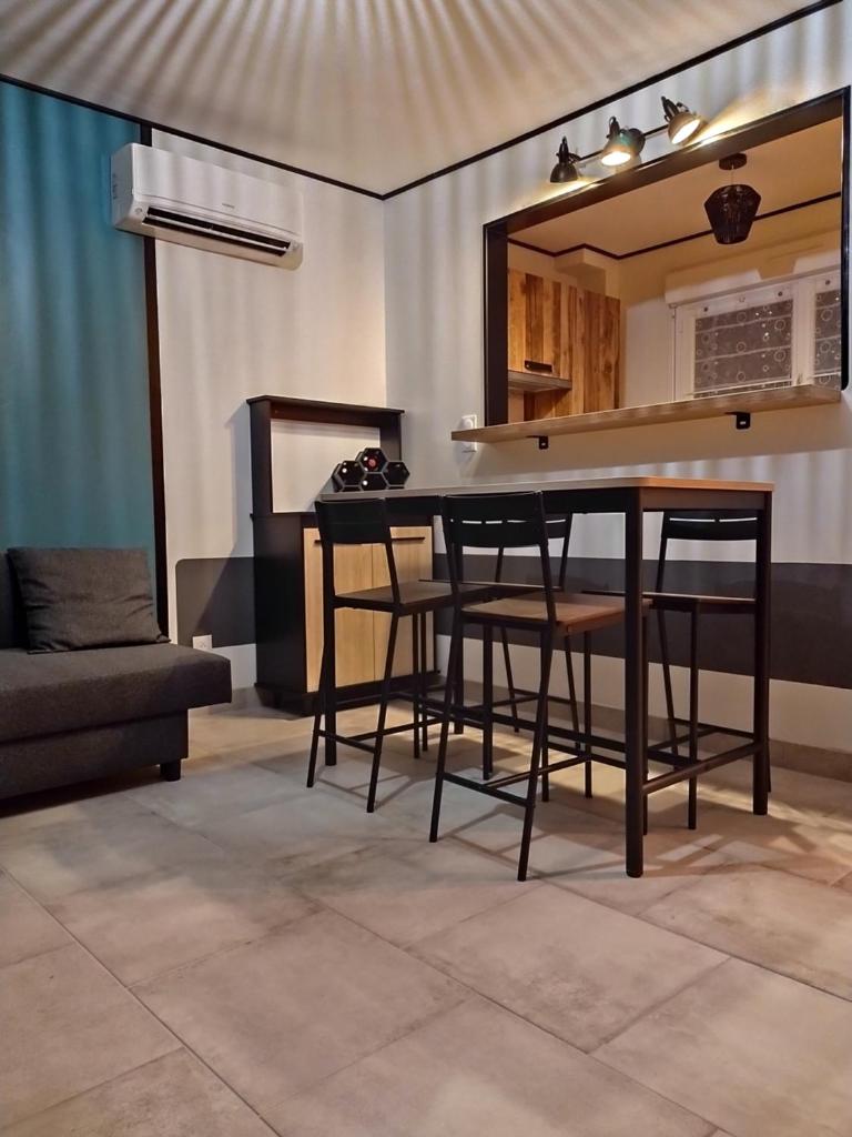 Eco-Logis le 50, maison avec jardins et terrasse privatifs 7