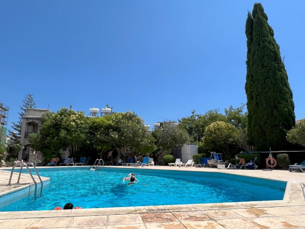 Aphrodite's gardens entire townhouse 400 m to the sea 4