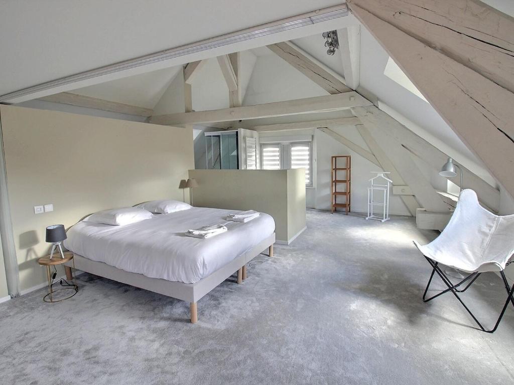 Maison de caractère avec jacuzzi et parking à deux pas du centre historique de Colmar - FR-1-722-3 2