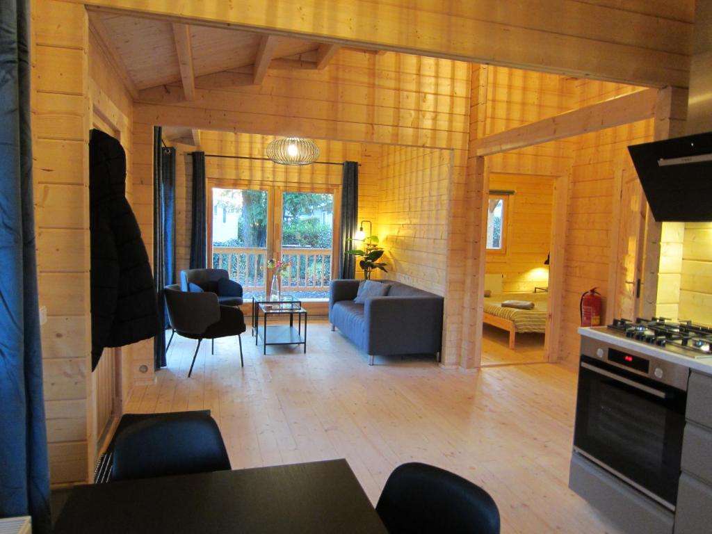 HderH - Eco Lodge op vakantiepark De IJsvogel, zwembaden, kids fun, natuur en rust 6