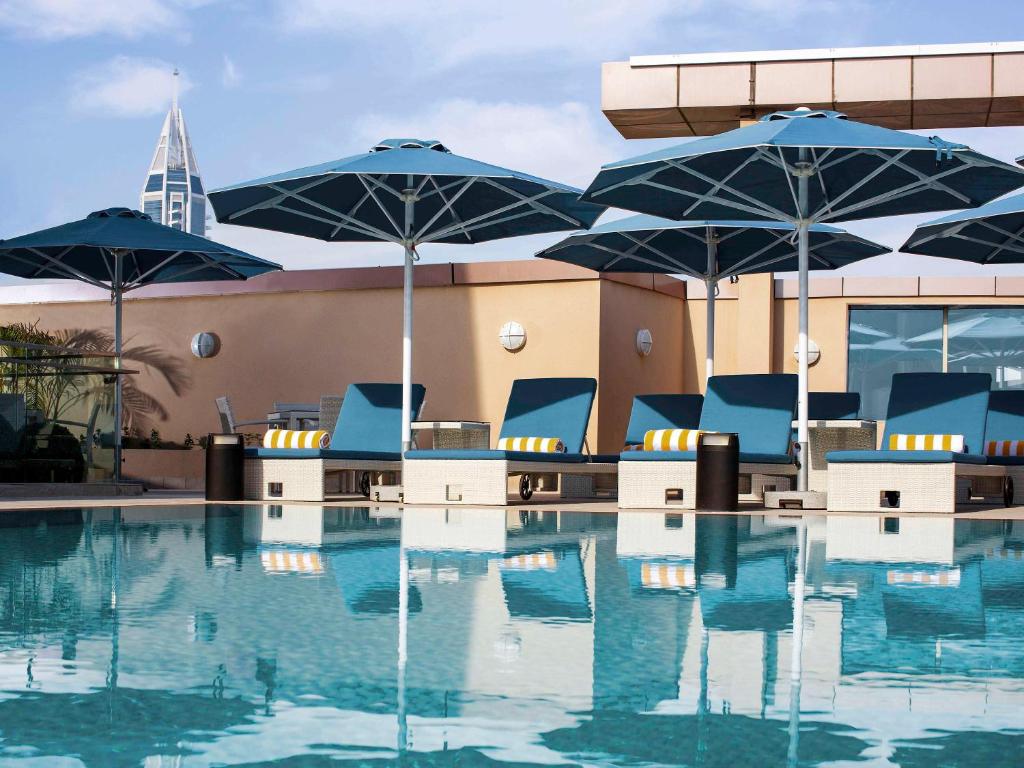 Pullman Dubai Jumeirah Lakes Towers Image