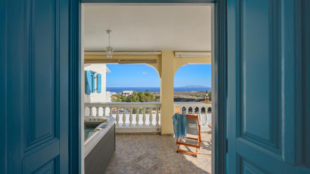 Skarmoutsos Holiday Home 8