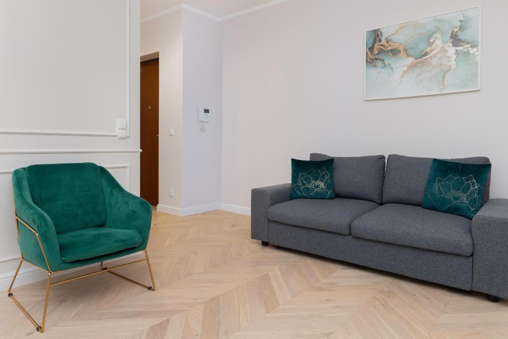 Lux Apartment Niemcewicza with AC & Balcony Warsaw Ochota by Noclegi Renters 6