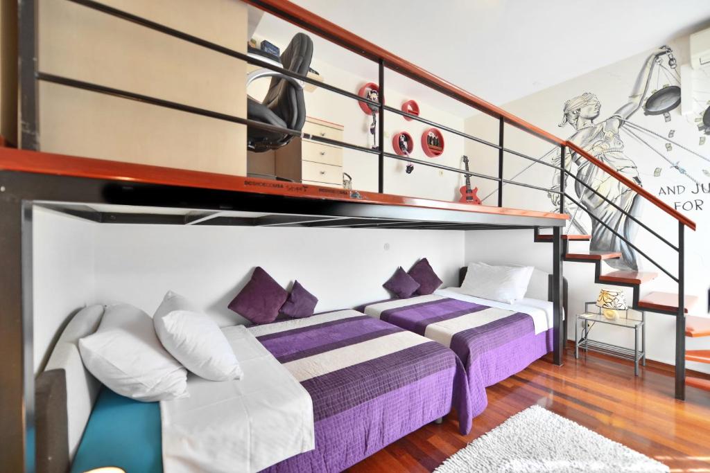Luxury Seaside Apartment 2
