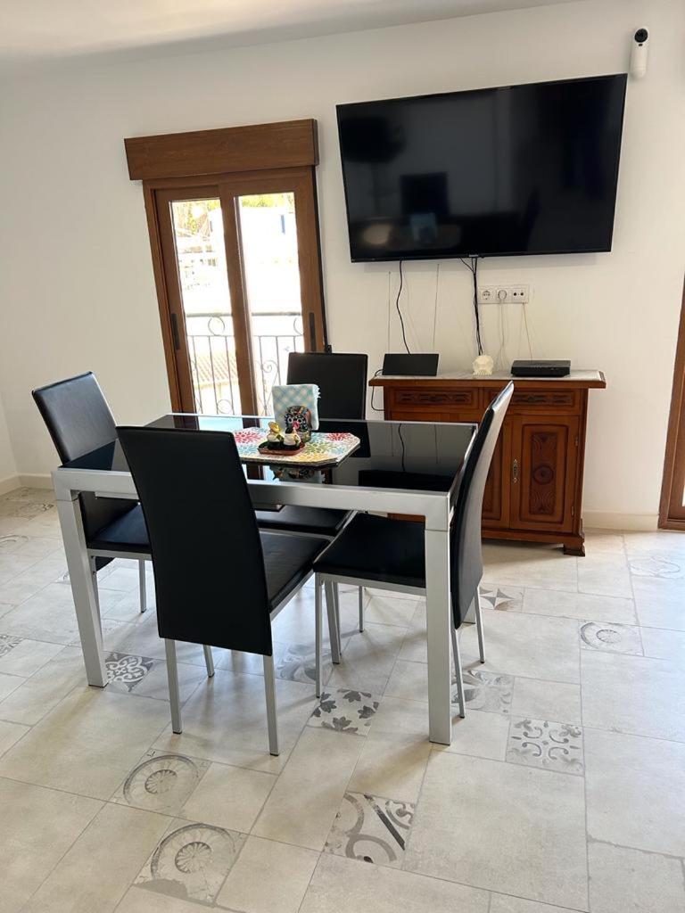 Geomar Penthouse 5