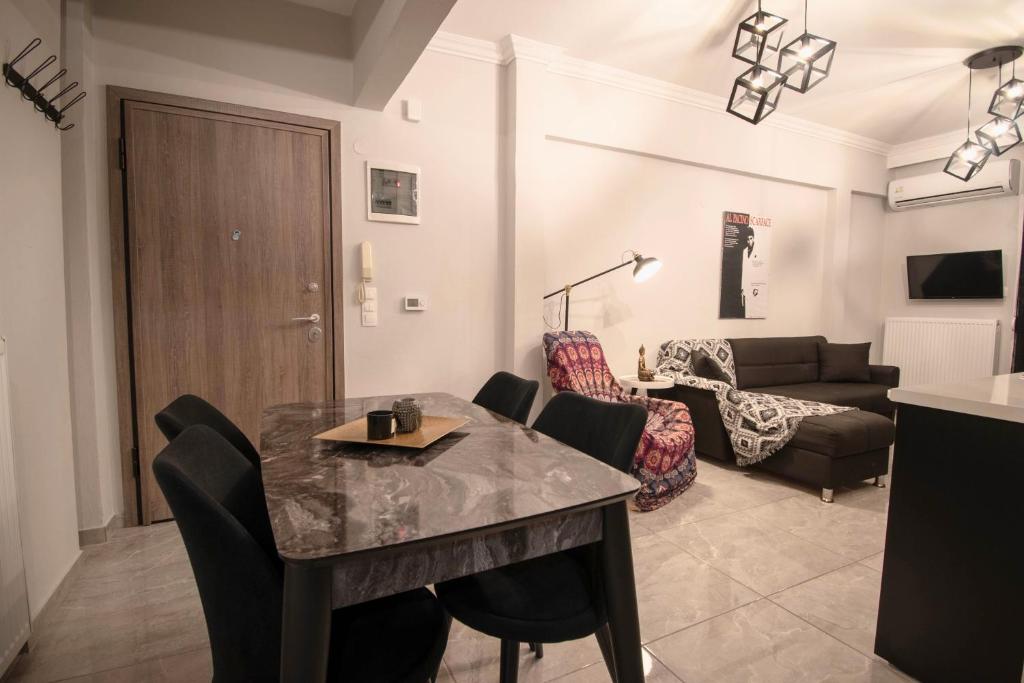 Pyrgos House 5