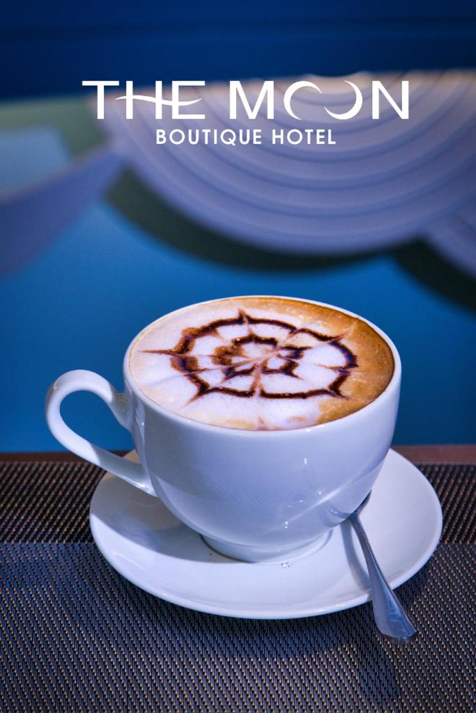 The Moon Boutique Hotel Cat Ba