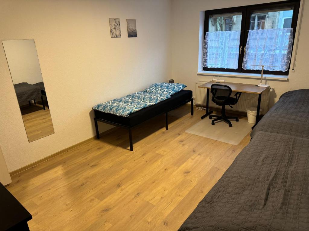 5-room apartment (120 sqm) with 2 bathrooms, 2 kitchens, bar area & balcony directly in the city centre 7