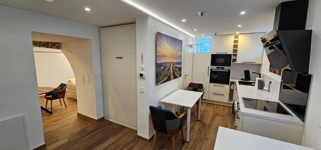 The Modern Cave Lodge - ComfyHome Apartments Stuttgart 4