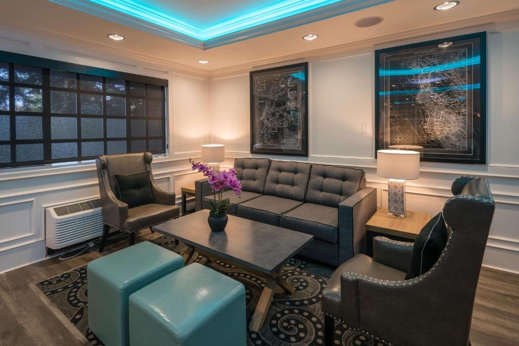 The Row Hotel; BW Signature Collection Image