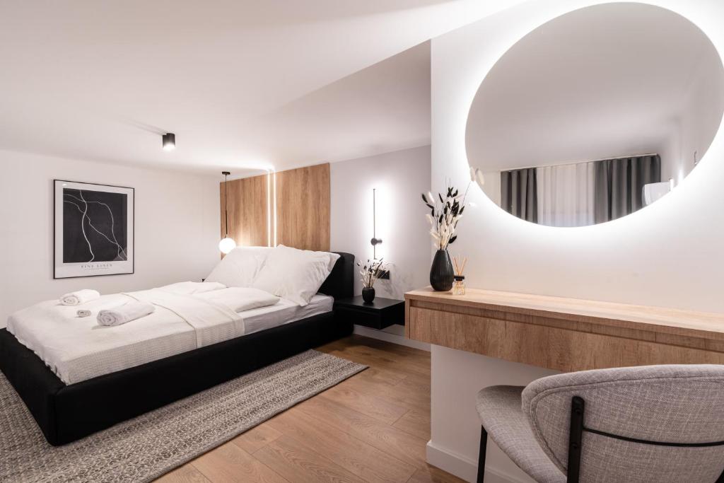 E56 - Grand Boulevard Heritage Residence - Best Location by BQA 8
