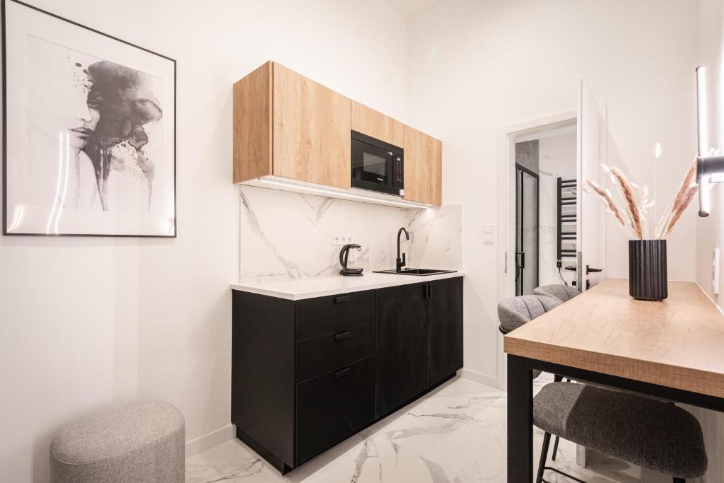 E56 - Grand Boulevard Heritage Residence - Best Location by BQA 4