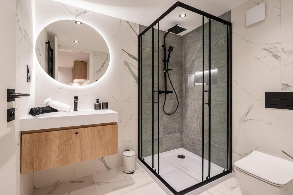 E56 - Grand Boulevard Heritage Residence - Best Location by BQA 6