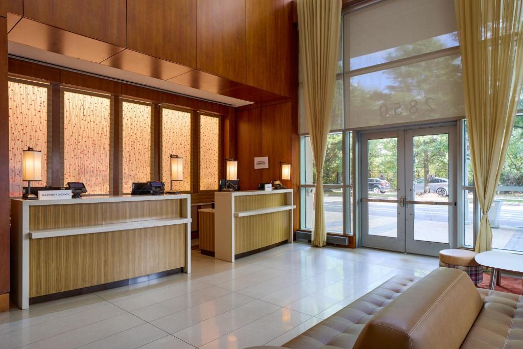 Residence Inn Arlington Capital View Image