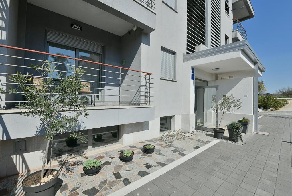 Apart Residence Rudan 1 8
