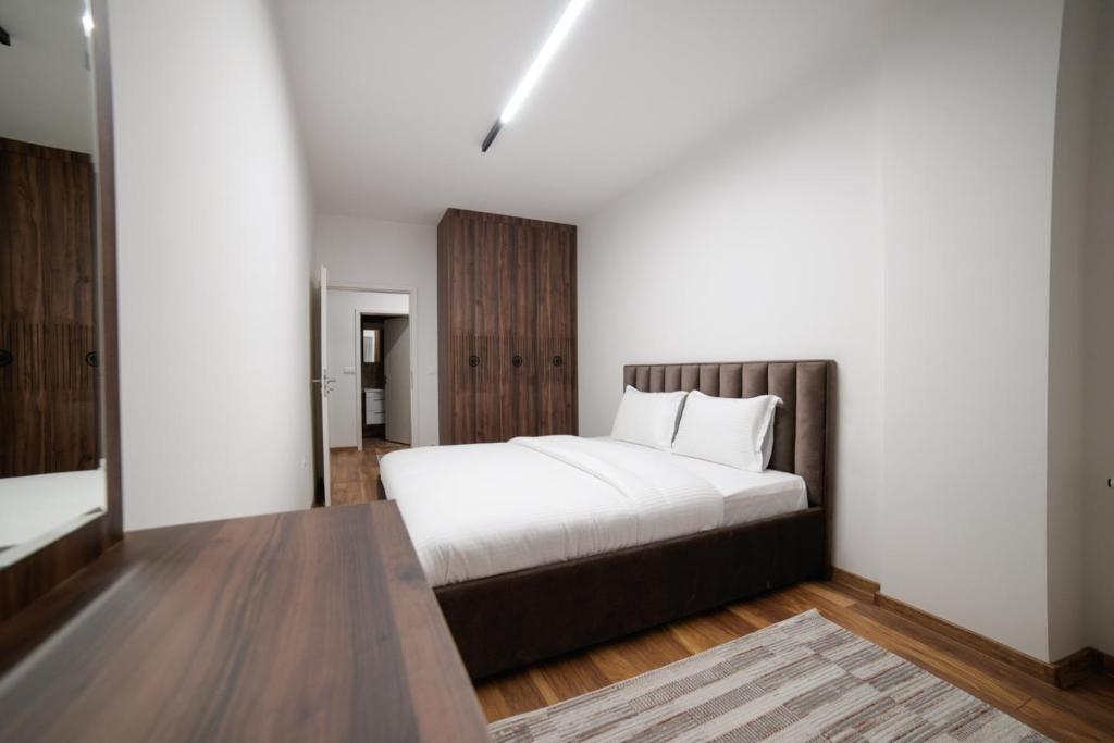 Emery Apartments 5