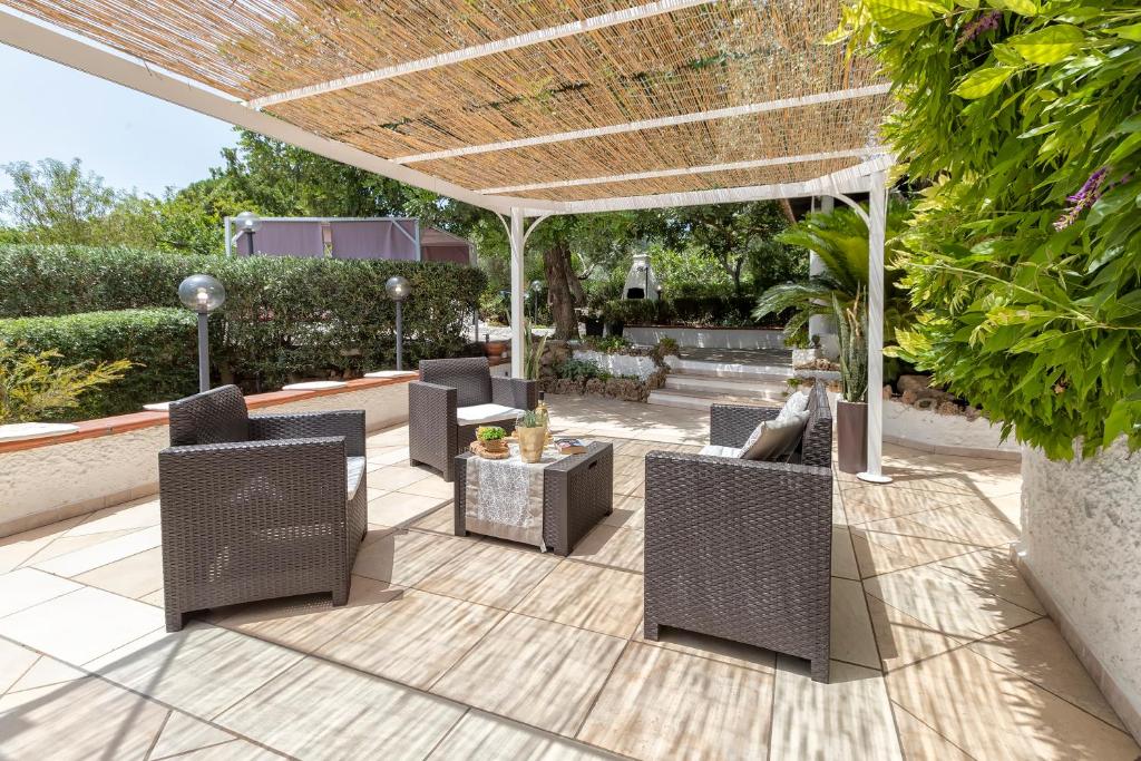 Domo Anghèleda - Detached with large garden in a relaxing environment, a few minutes from the sea