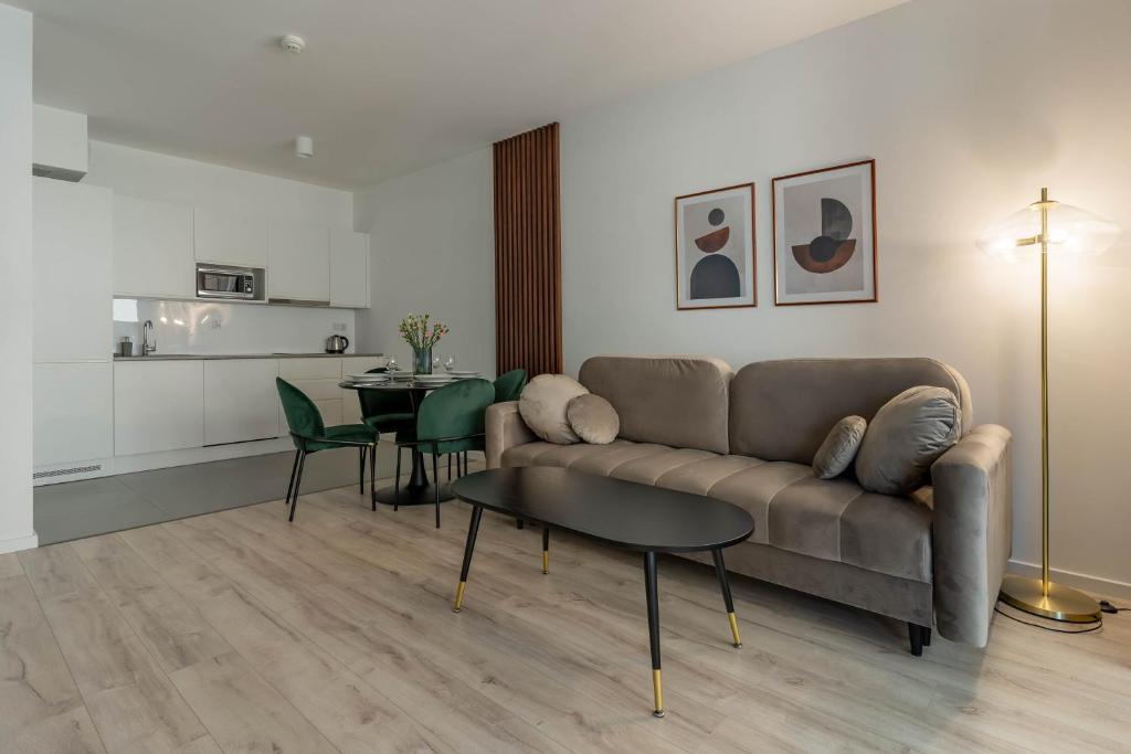 Symphony Modern Tower Apartamenty by INA 7