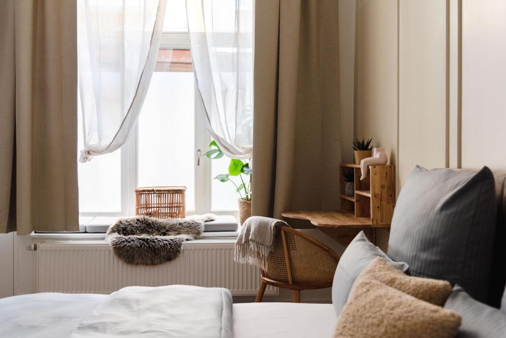 Exklusive Luxus-Unterkunft in Berlin Mitte: 2 Apartments, 130m², Designer-Möbel, Co2 neutrale Reinigung 6