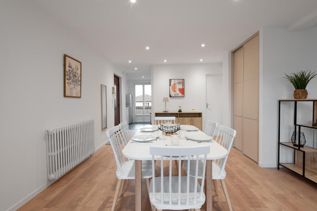 Spacieux T3 avec 2 parkings gratuits et 2 balcons 4