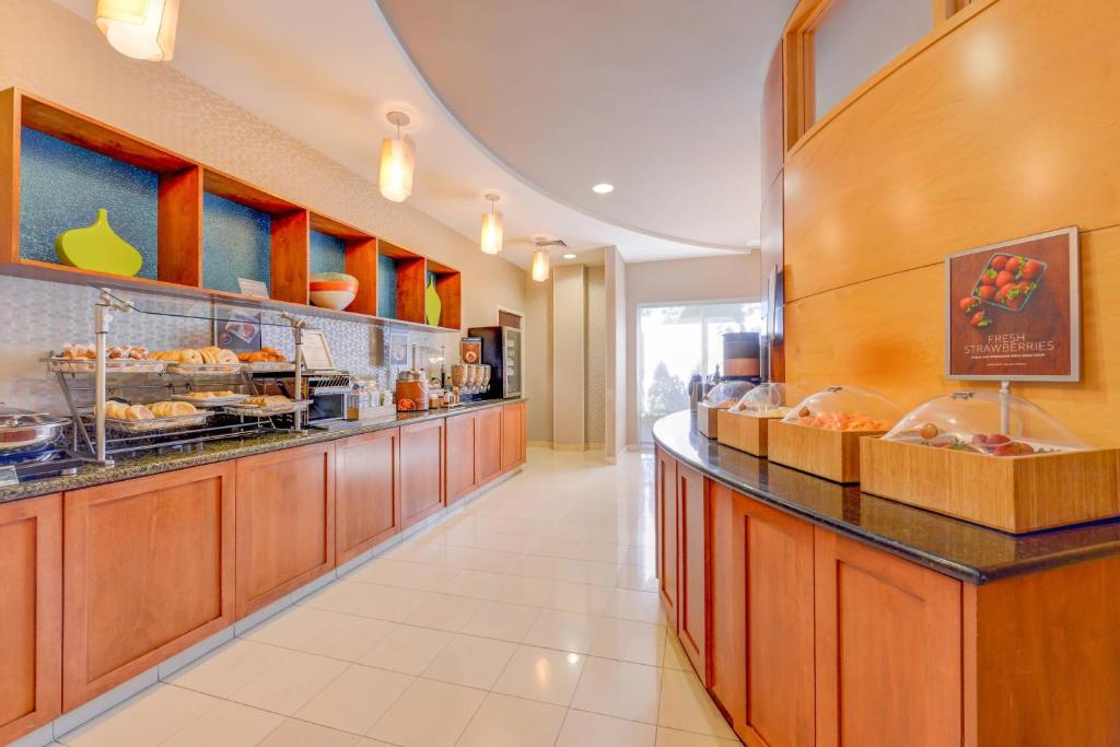 SpringHill Suites Arundel Mills BWI Airport Image