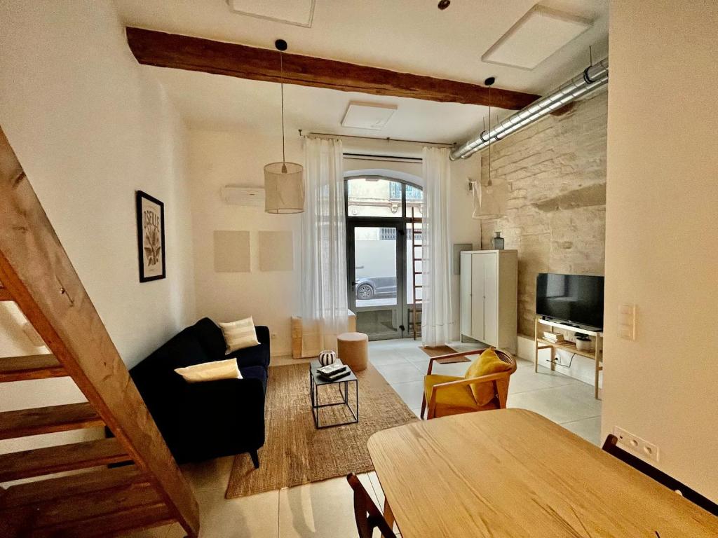 Le Chaptal • Beau T2 • CLIM • Centre Gare St Roch 1