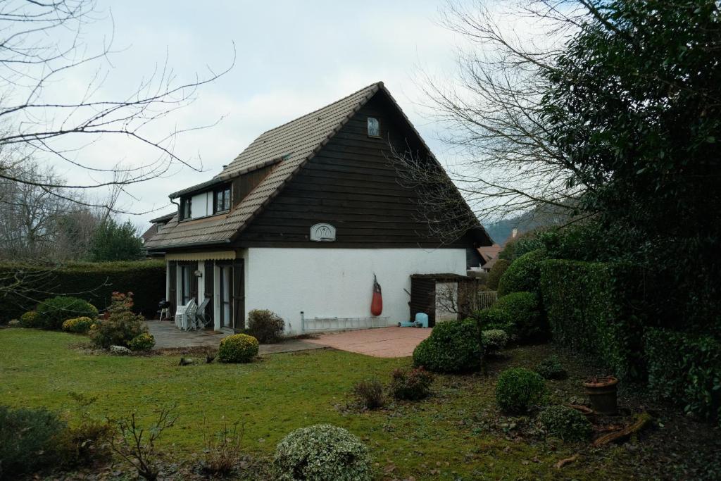 Lovely house with garden, jardin et terrasse 5