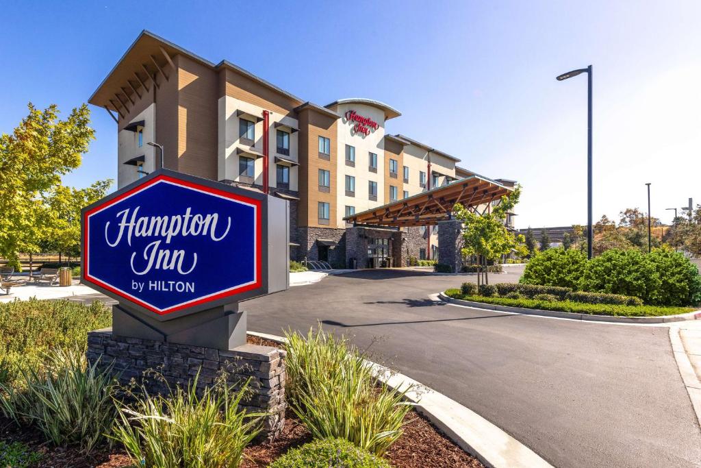 Hampton Inn San Jose Cherry Ave, CA Image