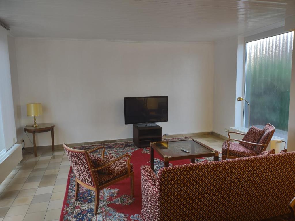Ruhiges Haus mit privatem Garten 5